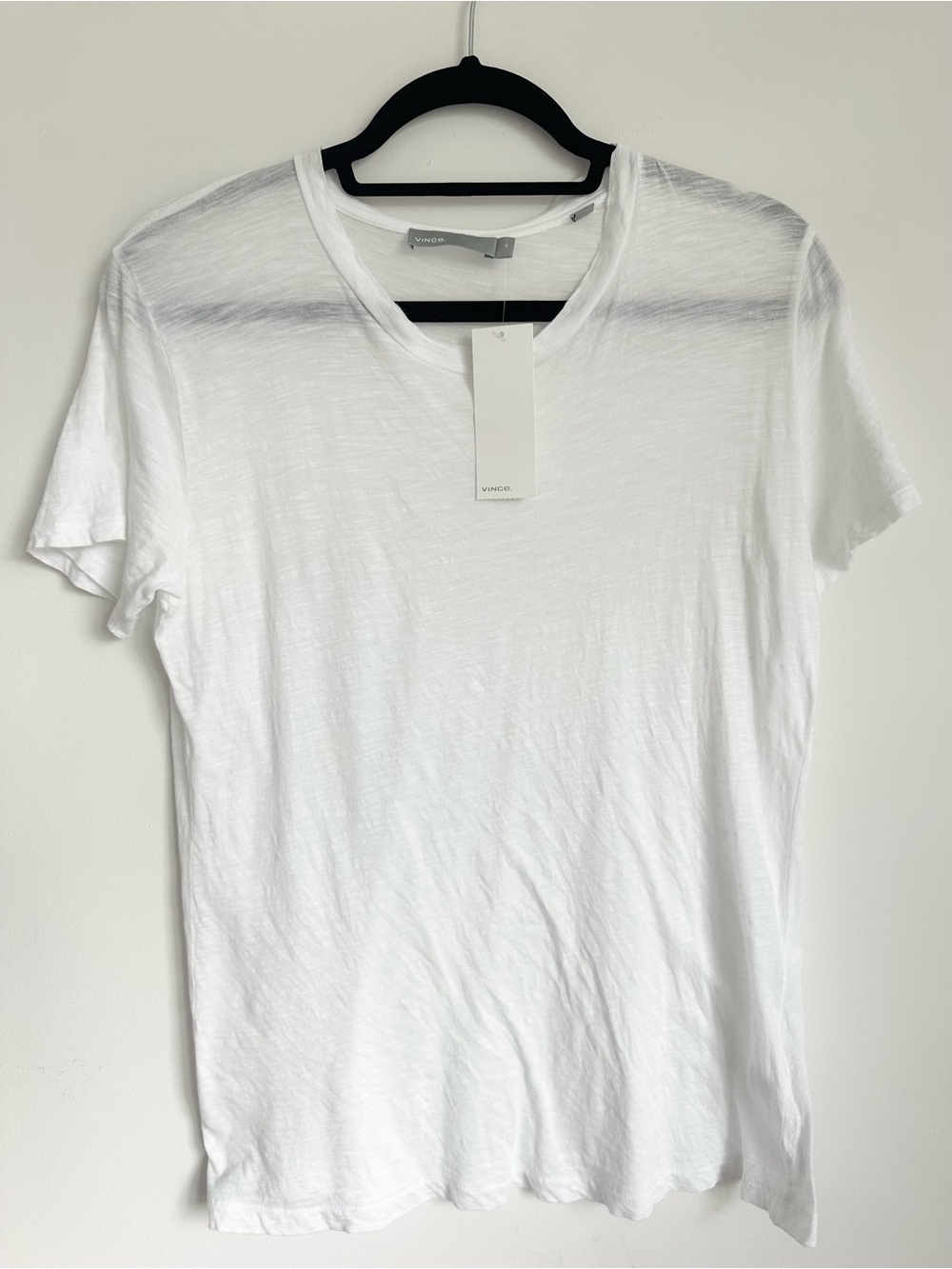 Brand New w Tags! VINCE Women’s White Lightweight Essential Tee Size M